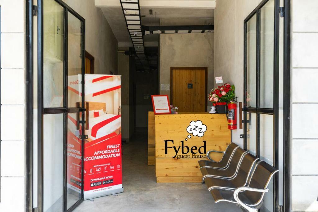 Fybed Aparthotel Semarang Ngoại thất bức ảnh