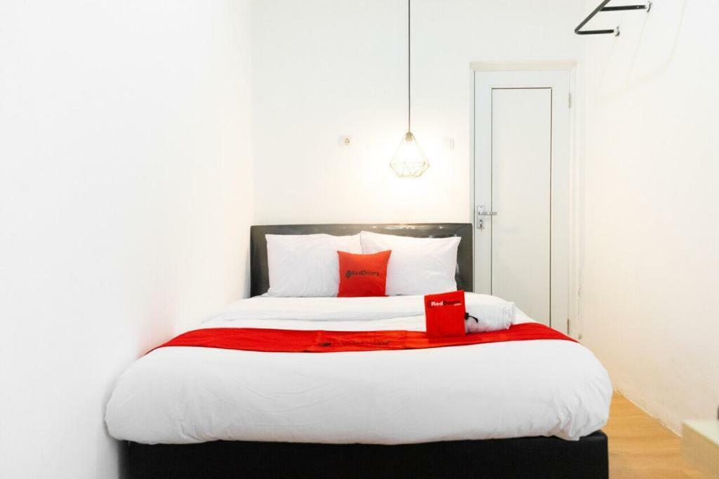 Fybed Aparthotel Semarang Ngoại thất bức ảnh