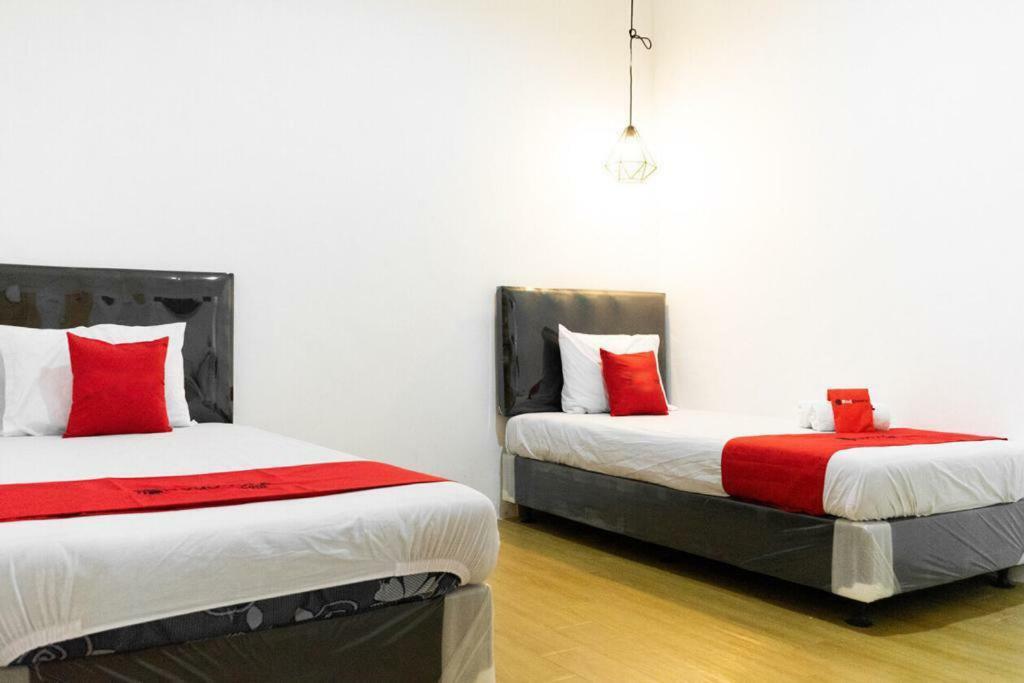 Fybed Aparthotel Semarang Ngoại thất bức ảnh