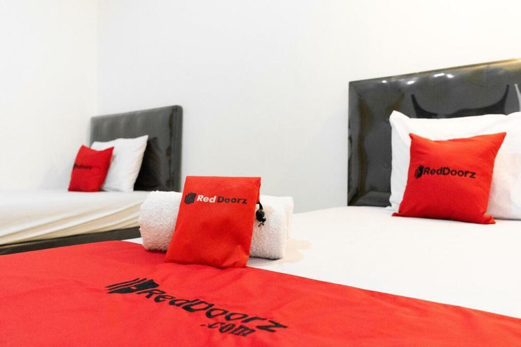 Fybed Aparthotel Semarang Ngoại thất bức ảnh